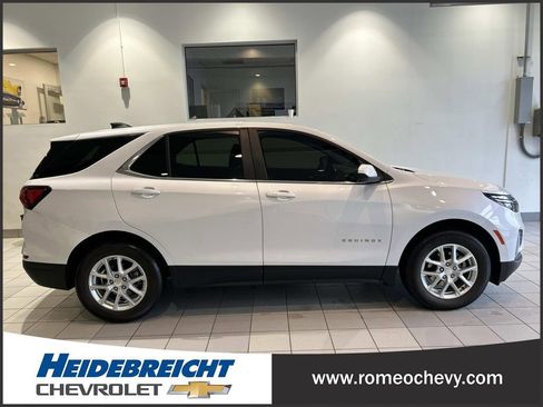 Certified 2024 Chevrolet Equinox LT w/ LPO, Floor Liner Package FWD image 2