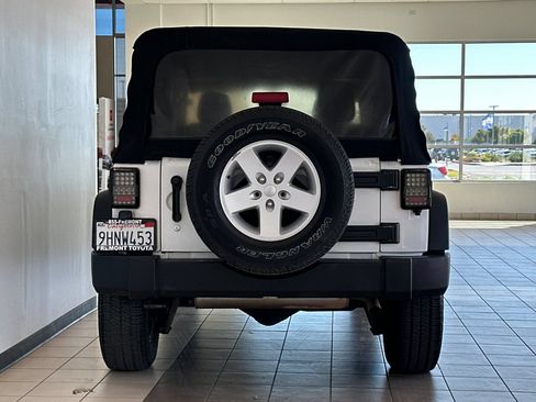 Used 2018 Jeep Wrangler Unlimited Sport S AWD/4WD image 5