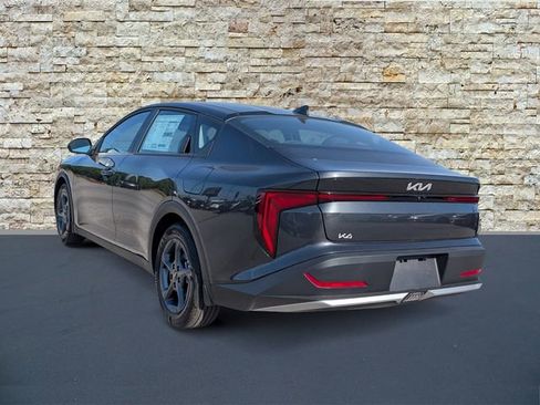 New 2026 Kia K4 FWD image 3