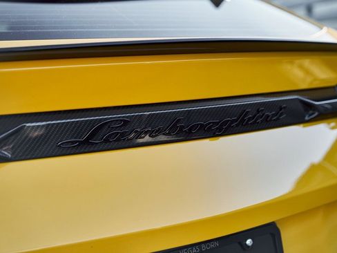 Used 2024 Lamborghini Urus Performante image 17