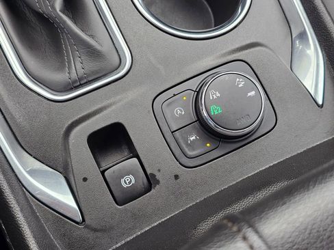 Used 2023 Chevrolet Traverse High Country w/ LPO, Floor Liner Package image 35