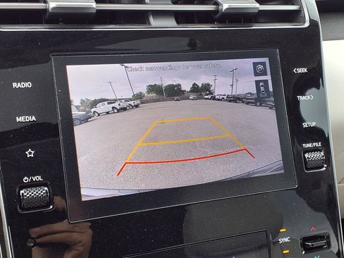 Used 2023 Hyundai Tucson SEL w/ Convenience Package FWD image 5