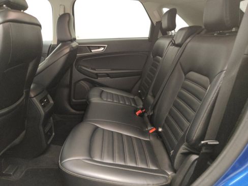 Used 2023 Ford Edge SEL image 18