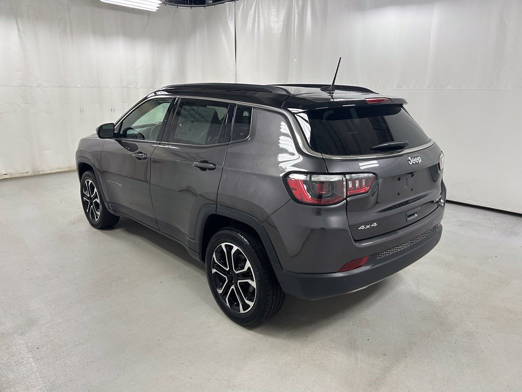 Used 2023 Jeep Compass Limited w/ Sun and Sound Group AWD/4WD image 7