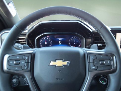 Certified 2025 Chevrolet Silverado 1500 High Country AWD/4WD image 19