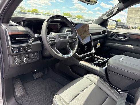 New 2026 GMC Yukon XL Denali w/ Denali Reserve Package AWD/4WD image 19