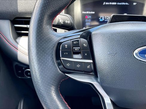 Used 2025 Ford Explorer ST-Line AWD/4WD image 23