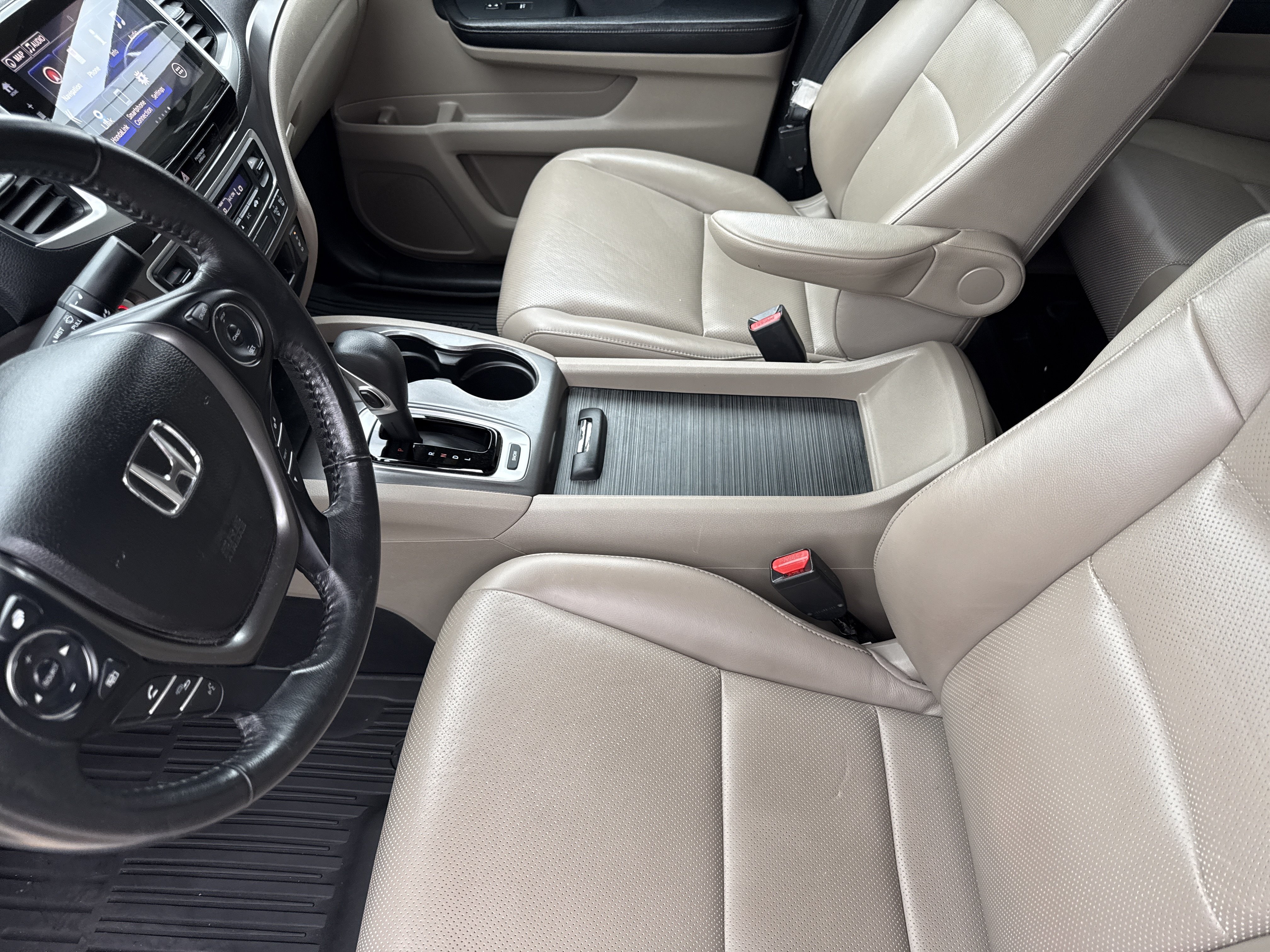 Used 2017 Honda Ridgeline RTL-T image 25