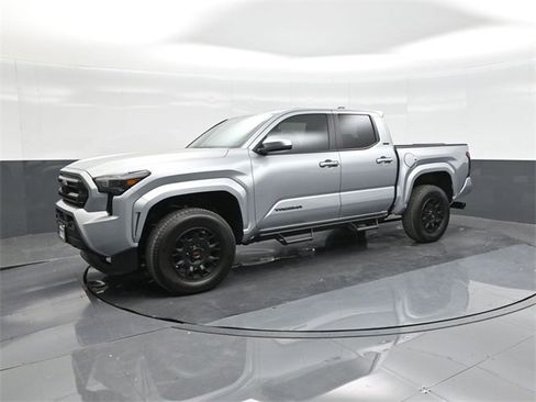 New 2025 Toyota Tacoma SR5 image 34