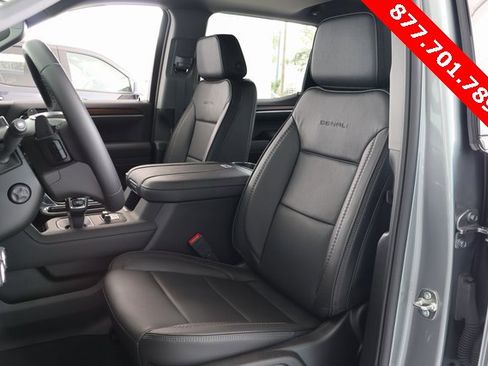 New 2025 GMC Sierra 1500 Denali image 12