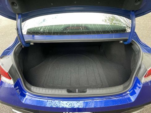 Used 2025 Hyundai Elantra SEL FWD image 18