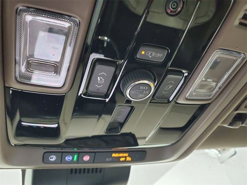 New 2026 GMC Yukon XL Denali w/ LPO, Floor Liner Package image 28