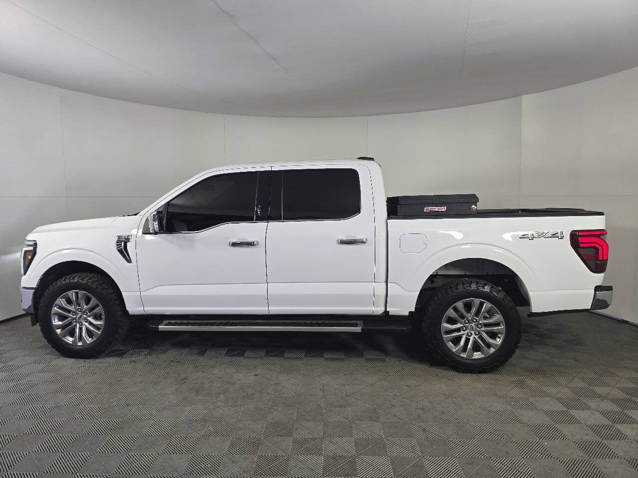 Used 2024 Ford F150 Lariat w/ Bed Utility Package AWD/4WD image 6