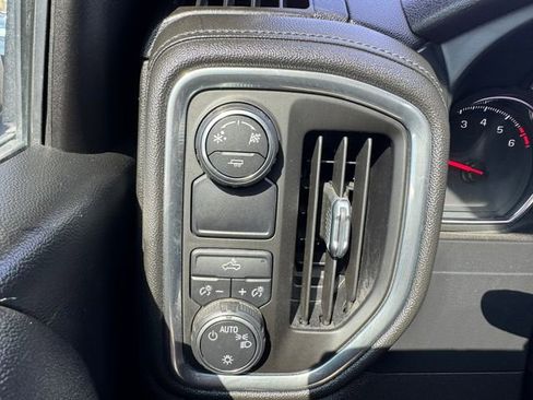 Used 2019 Chevrolet Silverado 1500 LT w/ Texas Edition image 36