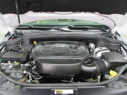 Used 2019 Jeep Grand Cherokee Overland AWD/4WD image 10