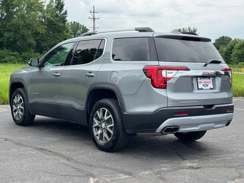 Used 2023 GMC Acadia SLE w/ Driver Convenience Package FWD image 10