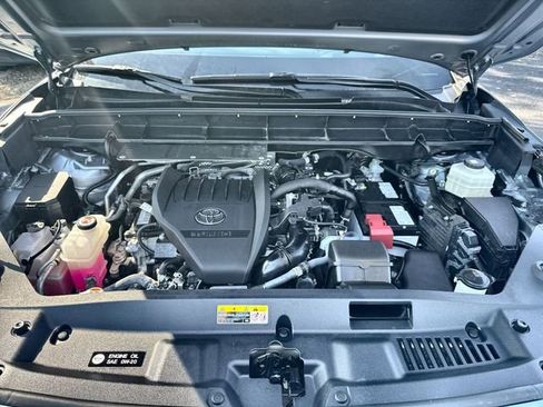 Used 2024 Toyota Highlander Platinum image 35