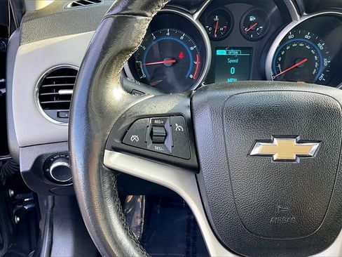 Used 2014 Chevrolet Cruze LT image 18