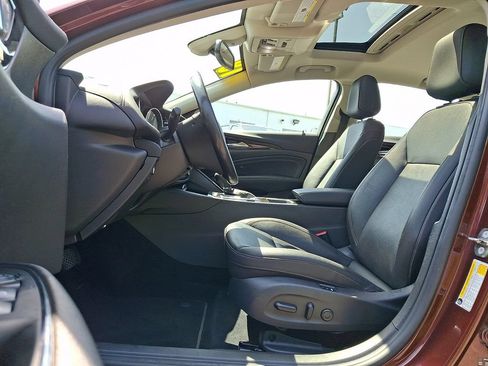 Certified 2018 Buick Regal Essence w/ Driver Confidence Package #1 AWD/4WD image 13
