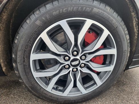 Used 2024 Cadillac XT6 Sport image 14