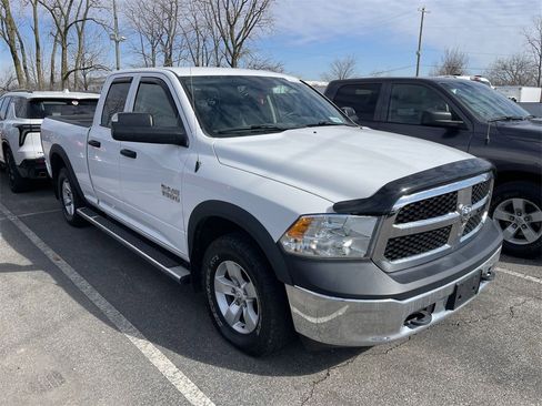 Used 2015 RAM 1500 ST w/ SXT Appearance Group image 12