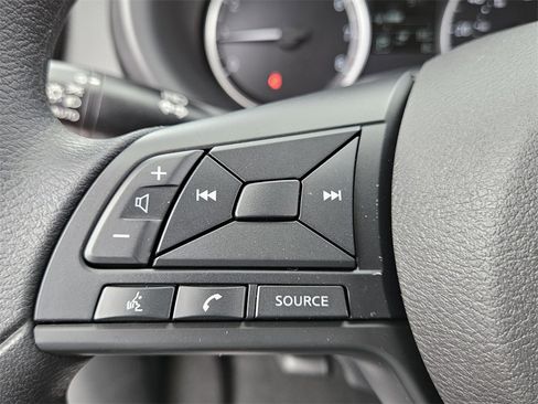 New 2025 Nissan Kicks Play S image 25