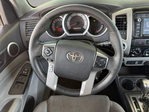 Used 2015 Toyota Tacoma 4x4 Double Cab w/ TRD Off-Road Package image 10