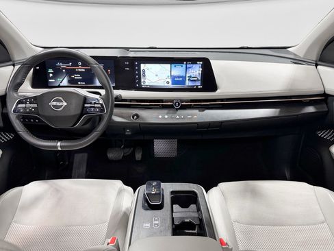 Used 2023 Nissan Ariya AWD image 17