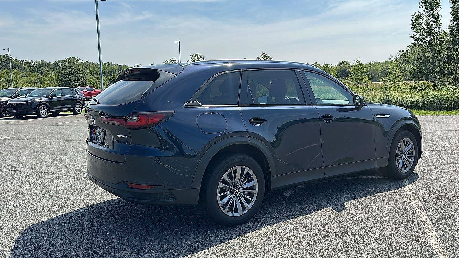 Used 2024 MAZDA CX-90 Plug-In Hybrid w/ Preferred AWD/4WD image 6