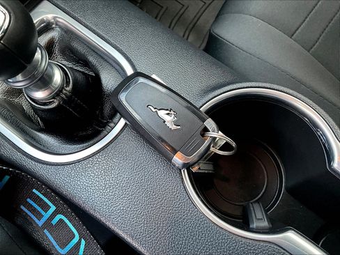 Used 2021 Ford Mustang GT w/ Black Accent Package RWD image 34