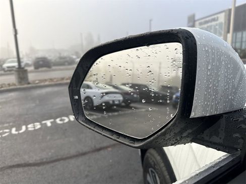 New 2026 Volkswagen Atlas Cross Sport SE image 21