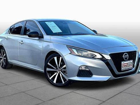 Certified 2022 Nissan Altima 2.5 SR image 3