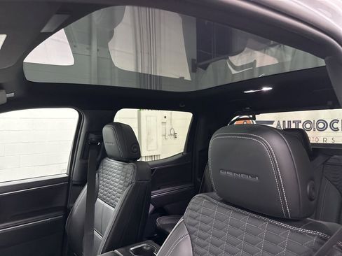 Used 2025 GMC Sierra EV Denali image 36