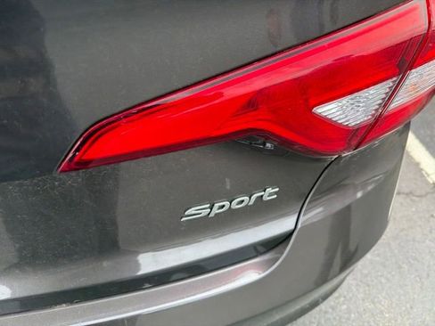 Used 2016 Hyundai Sonata Sport w/ Option Group 1V FWD image 7