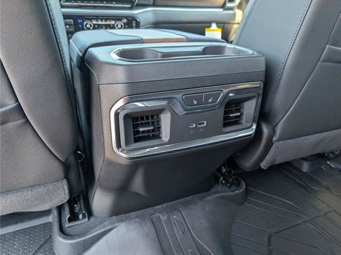 New 2026 Chevrolet Silverado 1500 High Country AWD/4WD image 33
