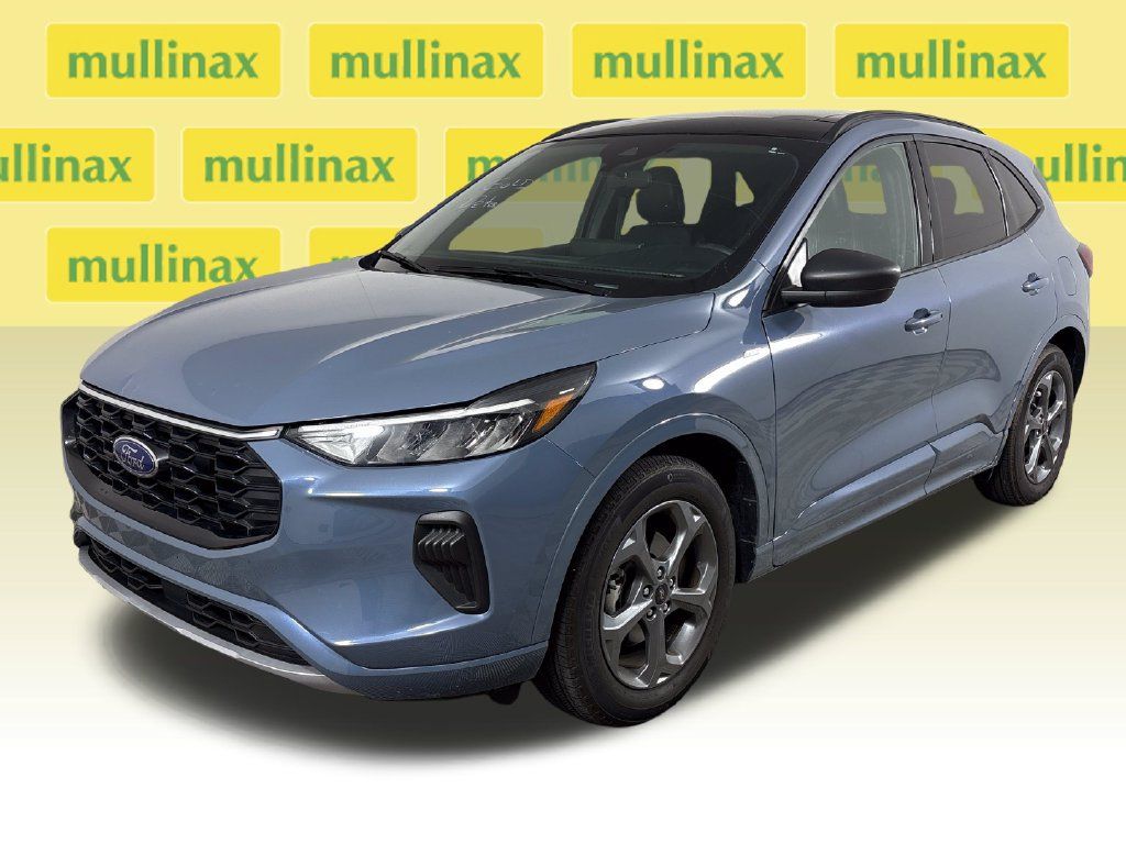 Certified 2024 Ford Escape ST-Line w/ Tech Pack #1 FWD image 15