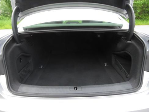 Used 2019 Audi A4 2.0T Premium Plus w/ Premium Plus Package AWD/4WD image 17