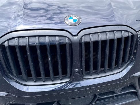 Used 2026 BMW X7 xDrive40i w/ M Sport Package AWD/4WD image 32