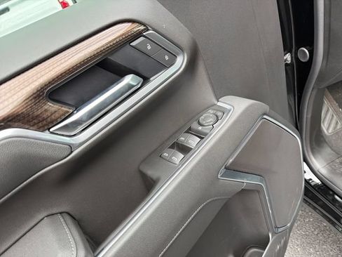 New 2026 Chevrolet Silverado 1500 RST AWD/4WD image 17