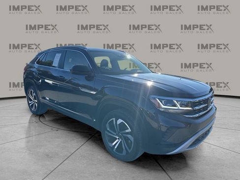 Used 2023 Volkswagen Atlas Cross Sport SEL image 7