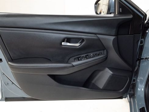 Used 2024 Nissan Sentra SV w/ All-Weather Package FWD image 9