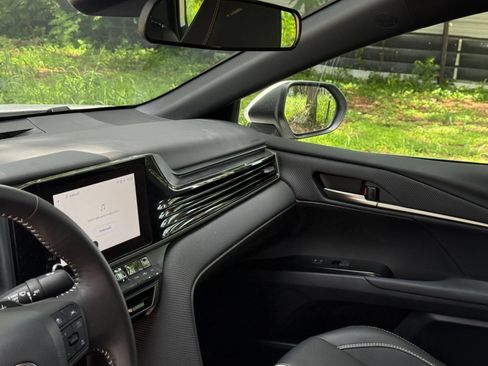 Used 2026 Toyota Camry SE FWD image 28