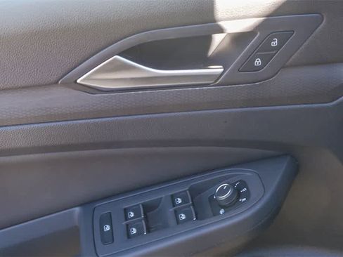 Used 2024 Volkswagen GTI SE image 19