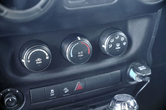 Used 2017 Jeep Wrangler Sport AWD/4WD image 36