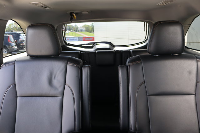 Used 2019 Toyota Highlander XLE AWD/4WD image 37