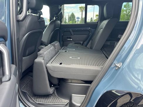 New 2026 Land Rover Defender 110 X-Dynamic SE AWD/4WD image 5