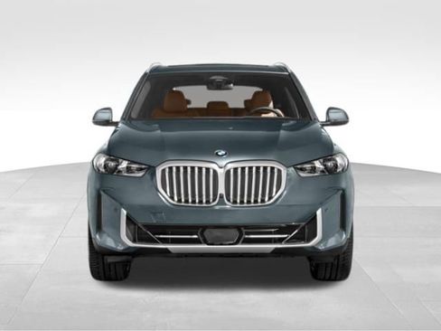 Used 2024 BMW X5 xDrive40i w/ M Sport Package image 9