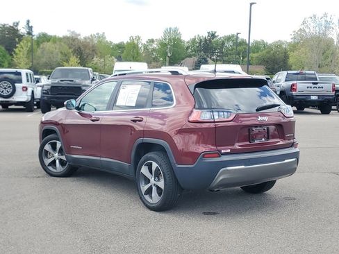 Used 2019 Jeep Cherokee Limited FWD image 3