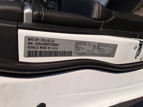 New 2026 Jeep Grand Cherokee Limited Reserve image 31