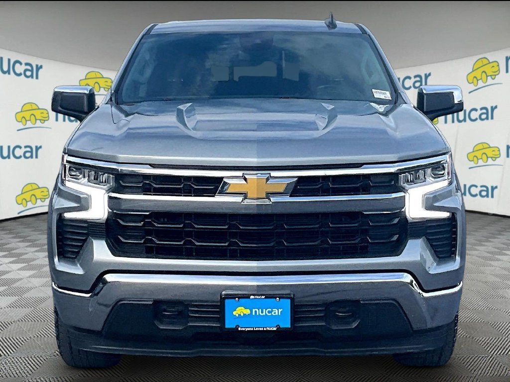 Used 2023 Chevrolet Silverado 1500 LT AWD/4WD image 2